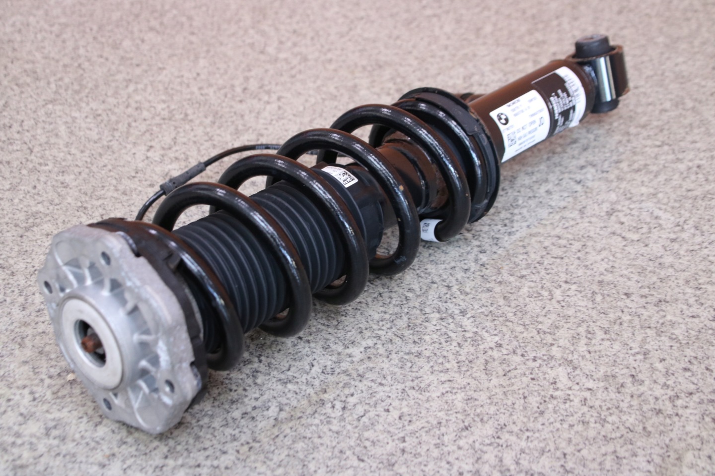 BMW X3 G01 30eX shock absorber right left rear part rear VDC 6893782