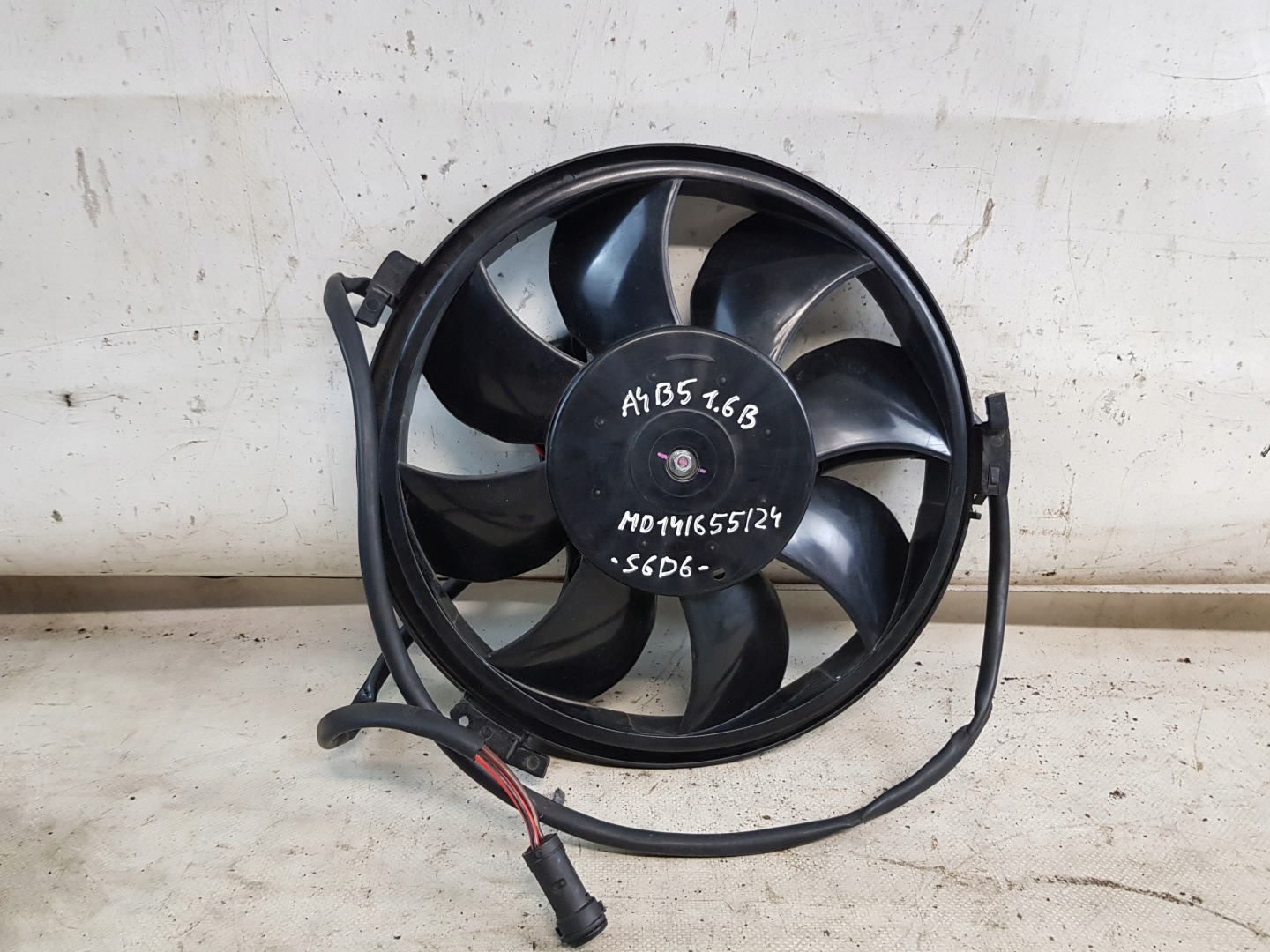radiator fan AUDI A4 B5 1.6B