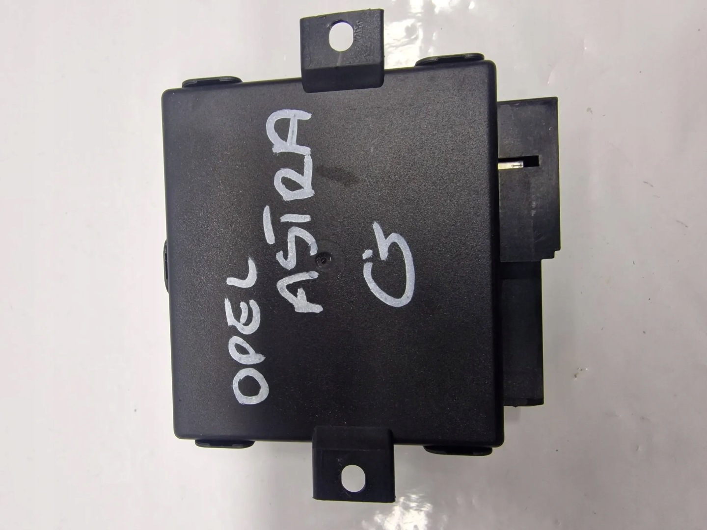 Opel Astra G 1999 Moduly komfortu 24410018