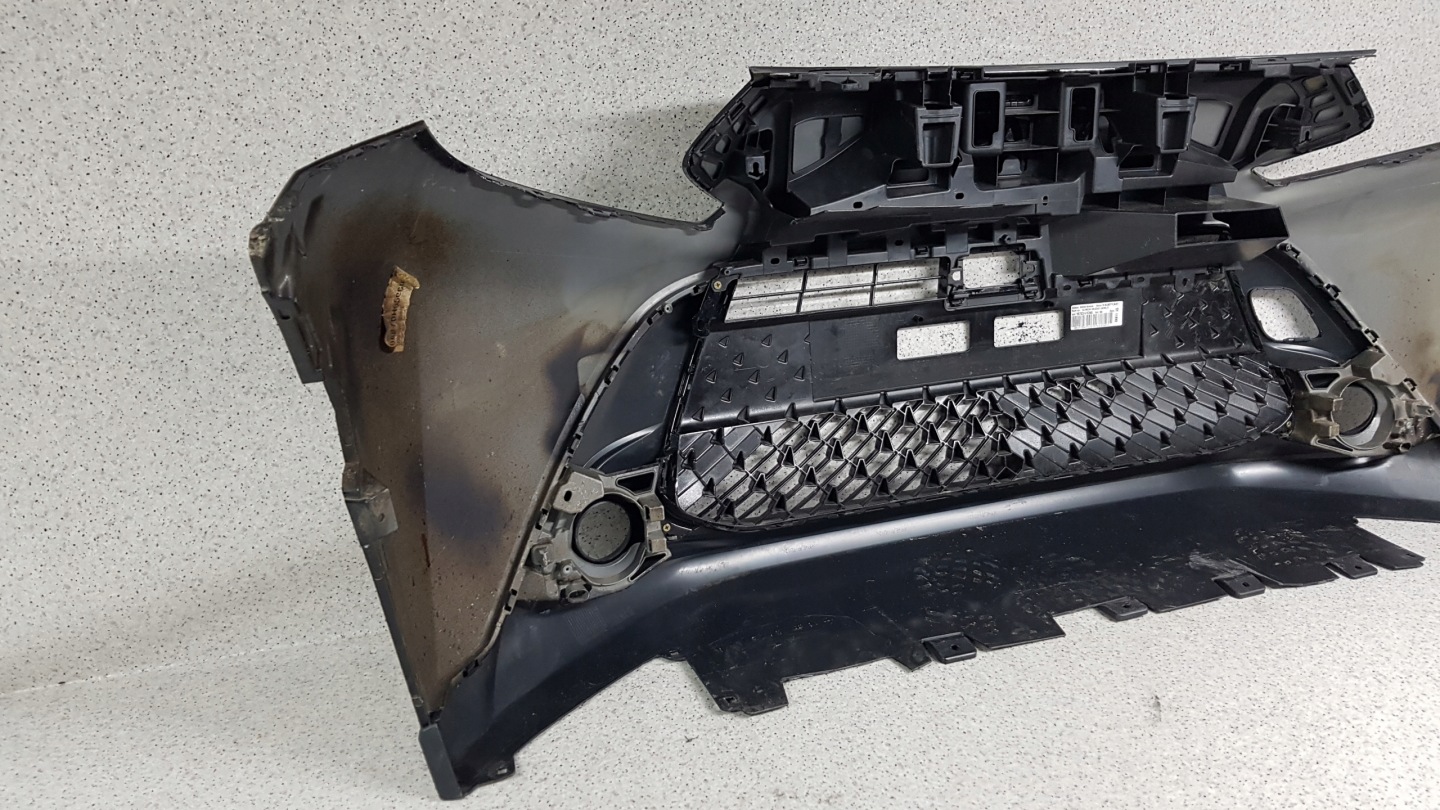 TOYOTA AYGO CROSS 2021 - bumper front 8779