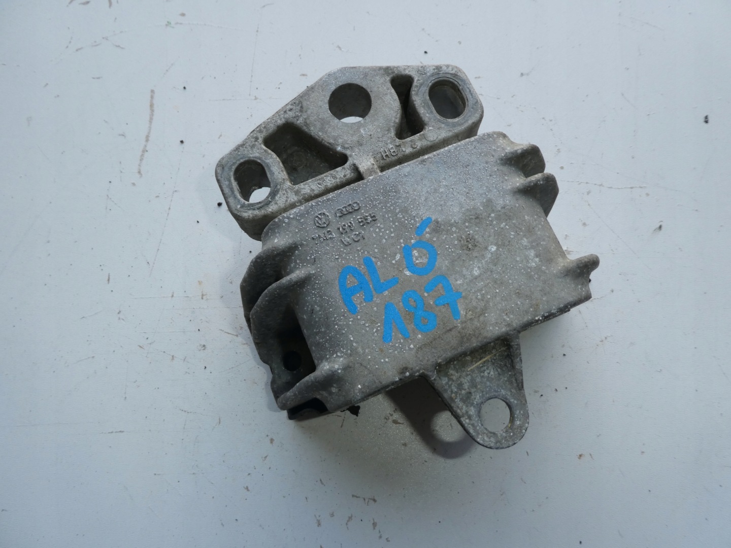 engine mount VW SHARAN and LIFT 7M3199555