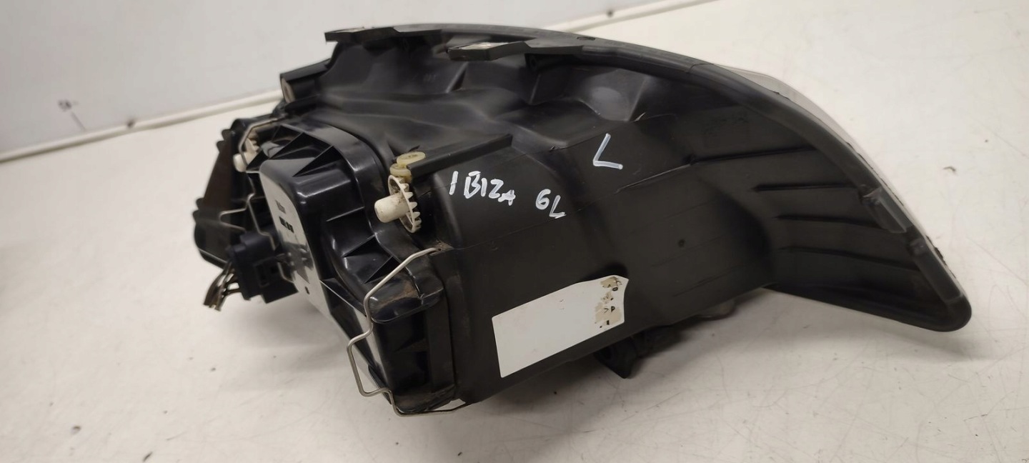 light front front left Seat Ibiza 6L