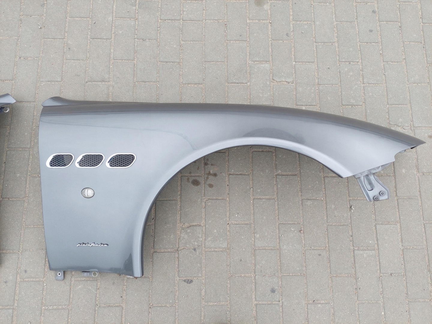 fender front front left right MASERATI QUATTROPORTE V GRIGIO ALFIERI