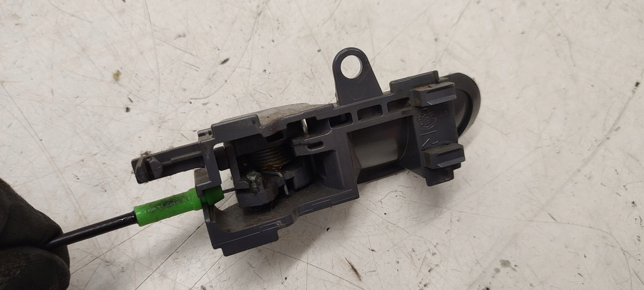 lock front front right Toyota Aygo
