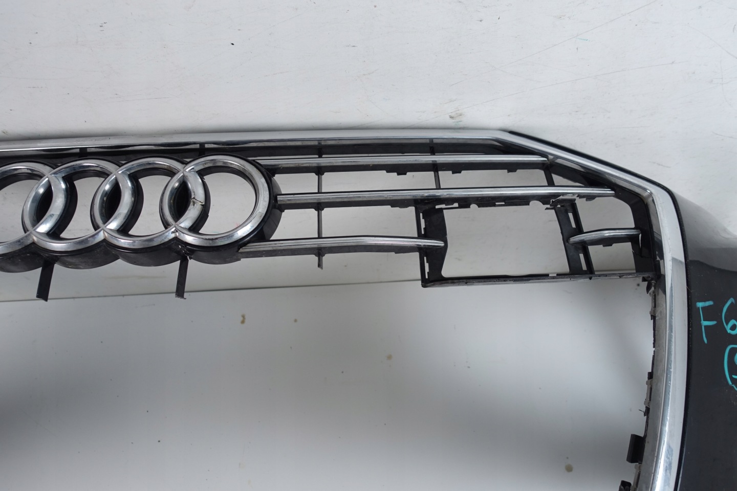 AUDI A6 C8 4K0 2018- bumper front front 4K0807437A