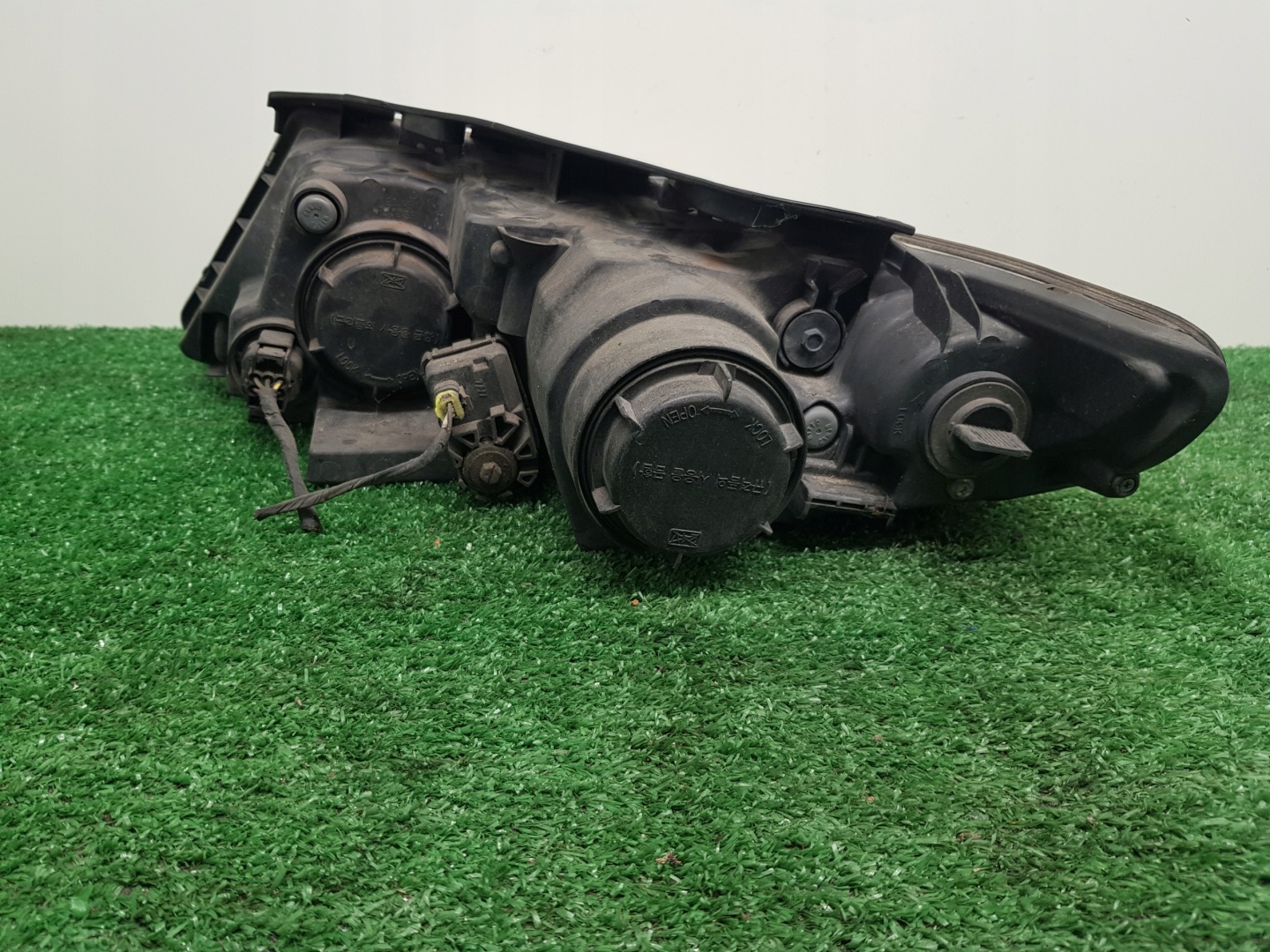 light right front KIA MAGNETIS II 92102-2G5XX