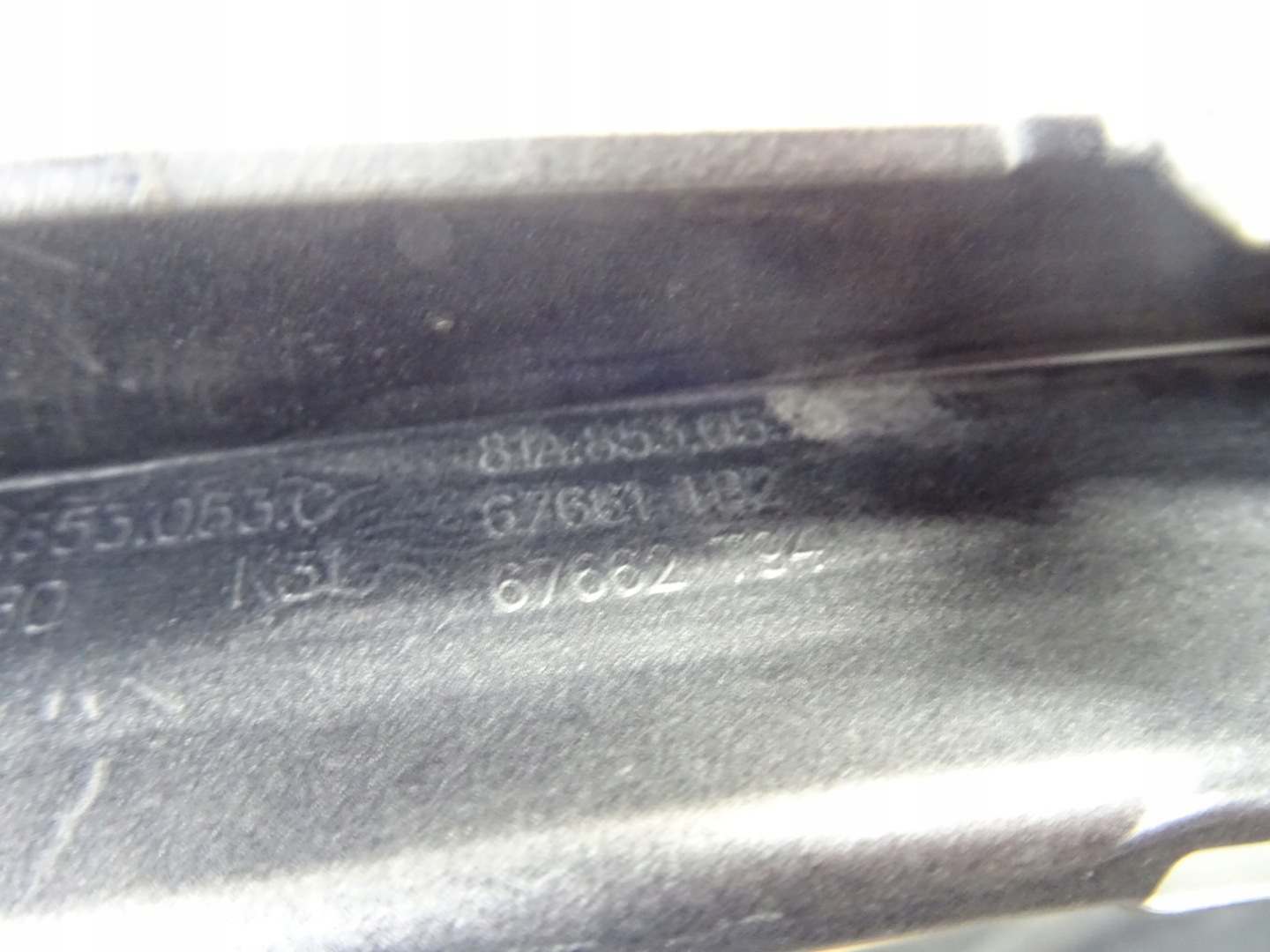 grid of a bumper front front left AUDI Q2 LIFT 81A853053