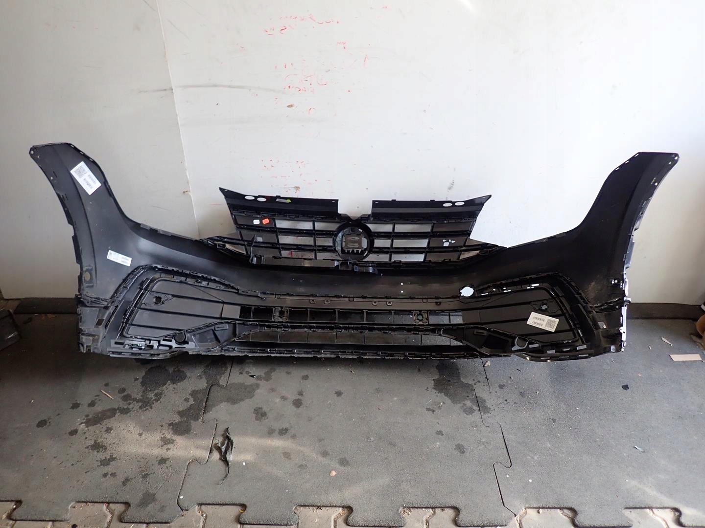 bumper front front VW TIGUAN II LIFT 2020- R-LINE 5NA807221D