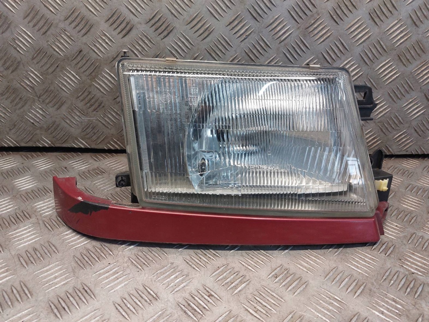 light REFLEKTOR right front + moulding SUBARU FORESTER and
