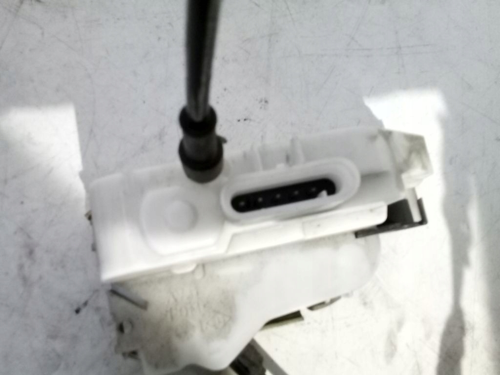 Citroen C2 and lock left front 5 PIN