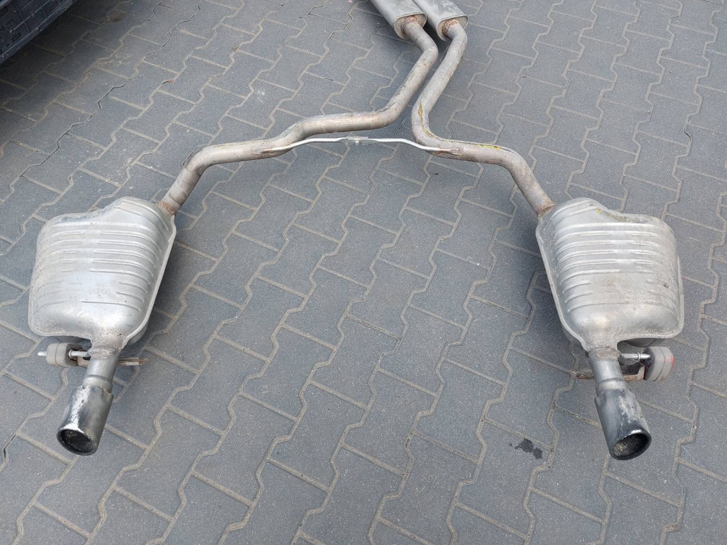 Dämpfer Endschalldämpfer Auspuff mitte + KONCOWY AUDI A6 C6 3.2 V6