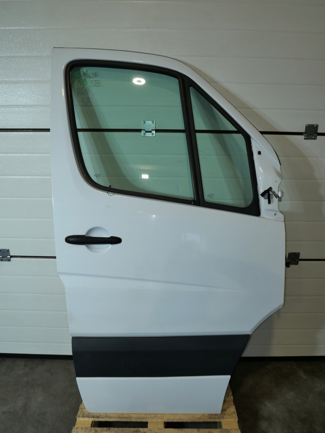 Tür rechts vorne MERCEDES SPRINTER A906