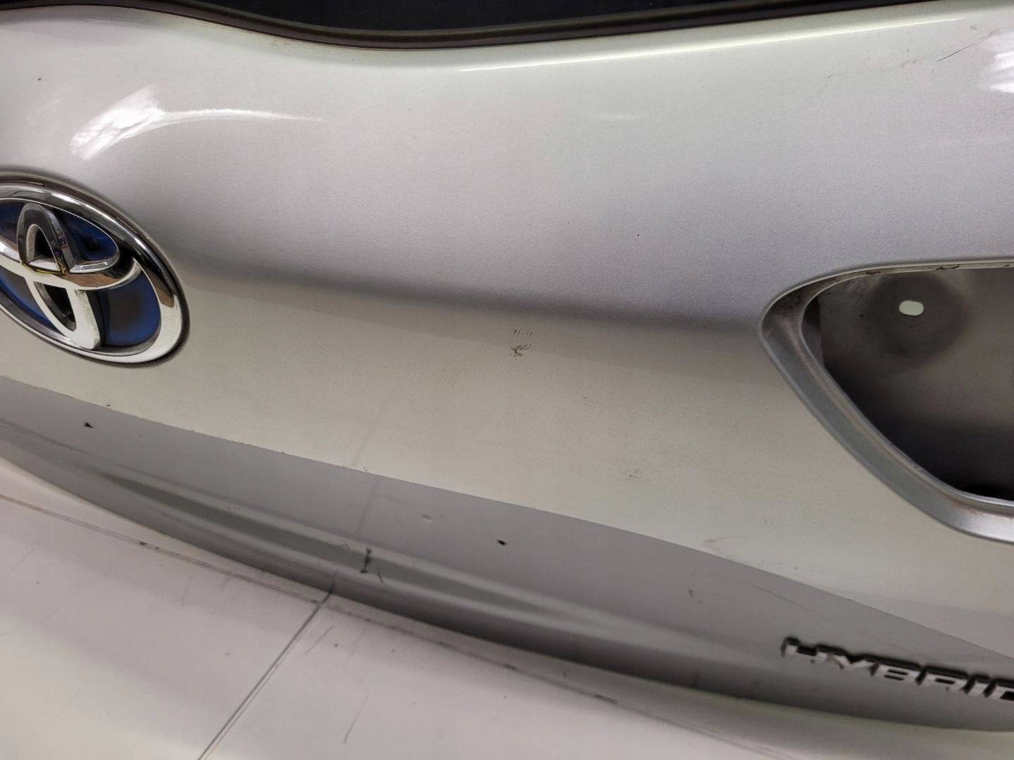 rear trunk door boot Toyota Yaris 3 XP130 2nd facelift 2018
