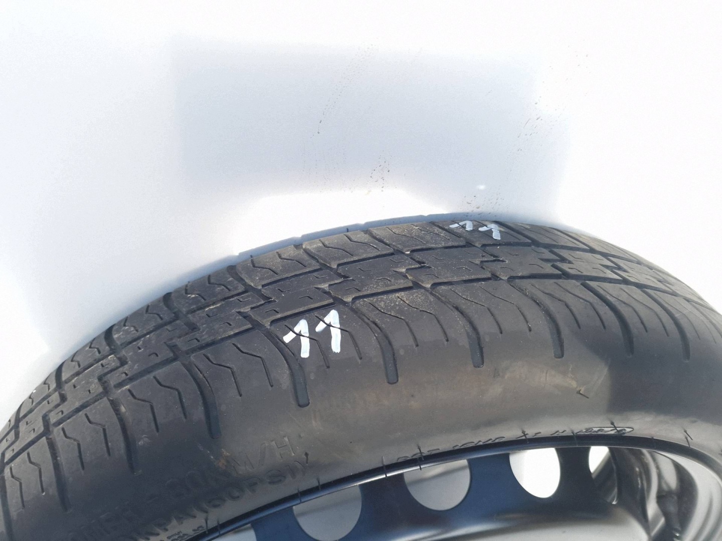 roue roue de secours 125/70/19 5x112 AUDI A4 B9 A5 8W0601027