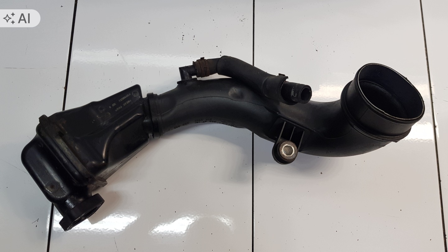 RENAULT MASTER III 2.3DCI pipe air 8200858600D 8200987778