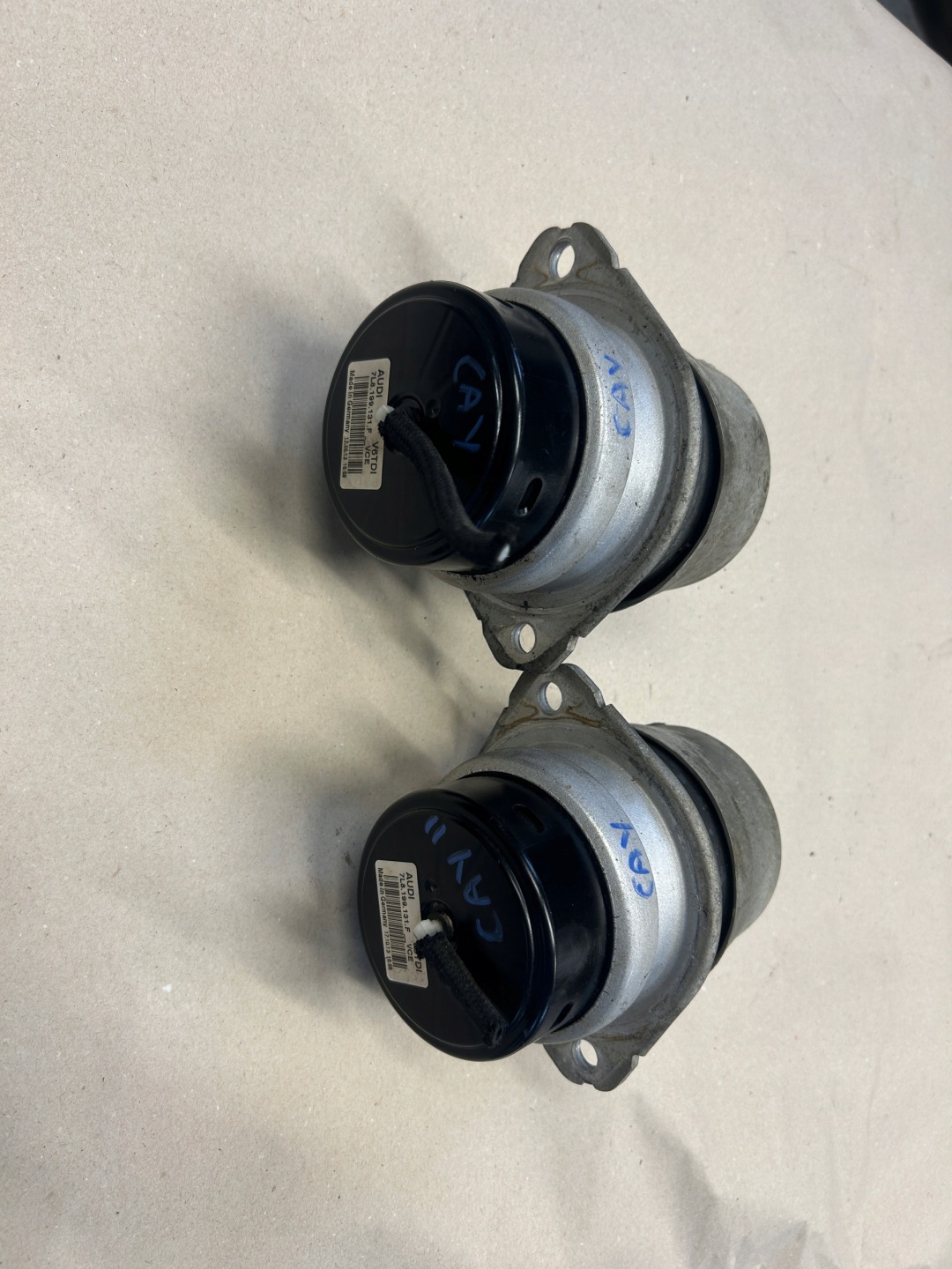 PORSCHE CAYENNE II 7P 3,0 TDI engine mount 7L8199131F