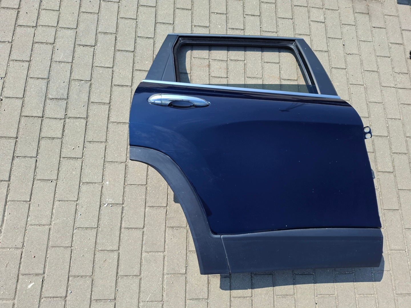 door rear part right rear. right complete JEEP CHEROKEE KL PBU