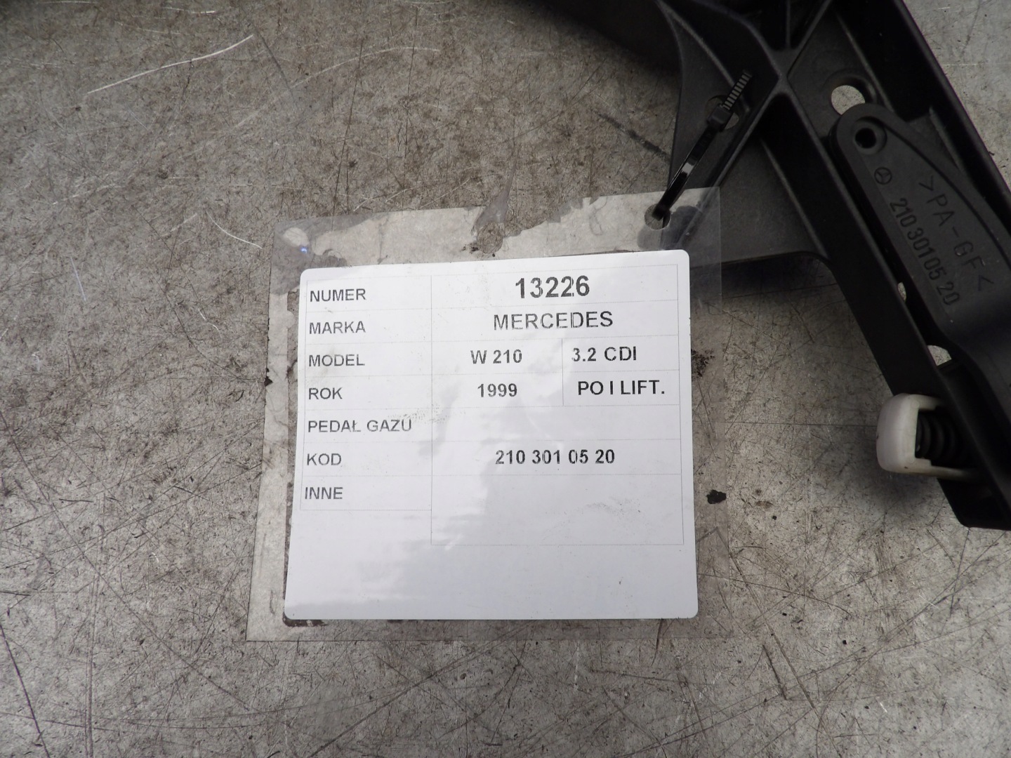 Mercedes W 210 Gaspedal