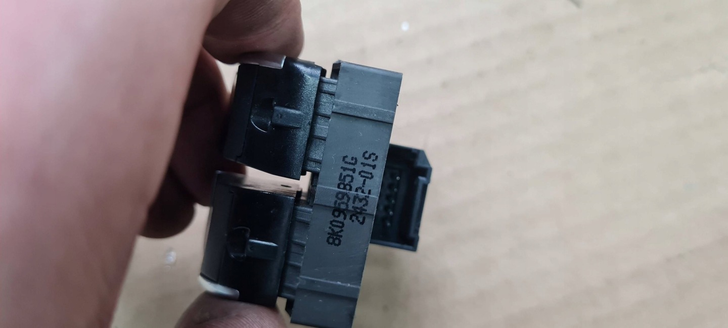 A5 8T LIFT S5 button PANEL opening control switch left of the window 8K0959851G