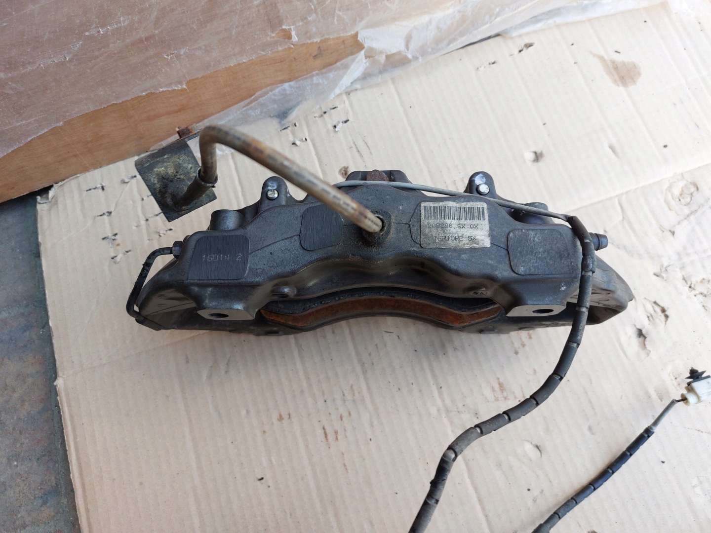ASTON MARTIN VANTAGE 17r 4.7 V8 caliper brake front left 20A52403