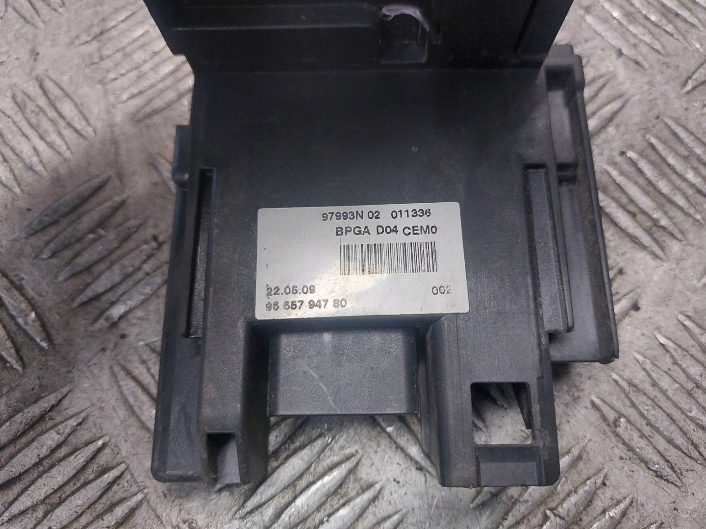 CENTRALINA FUSIBILI modulo per batteria CITROEN C4 PICASSO e 9665794780