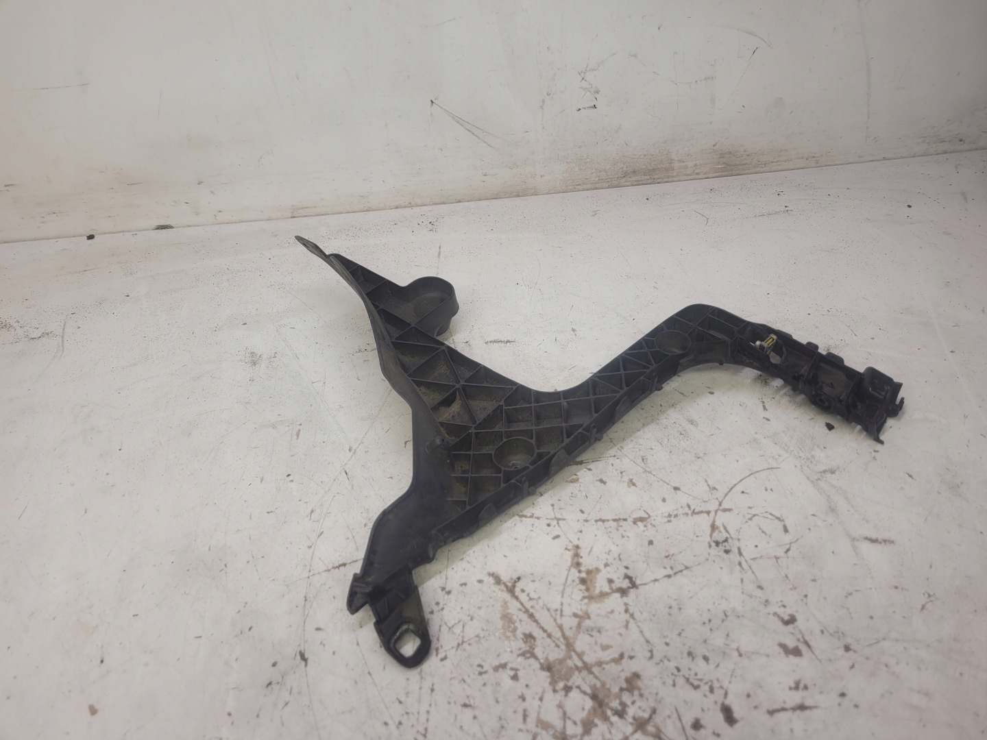 bumper bracket right rear part AUDI A3 8P 8P4807378B