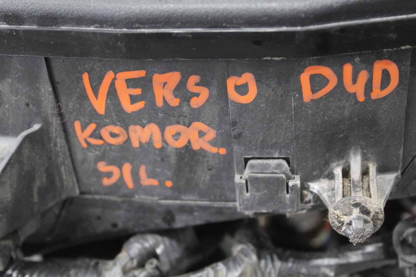 bundle electrical KOMORY of the engine TOYOTA VERSO