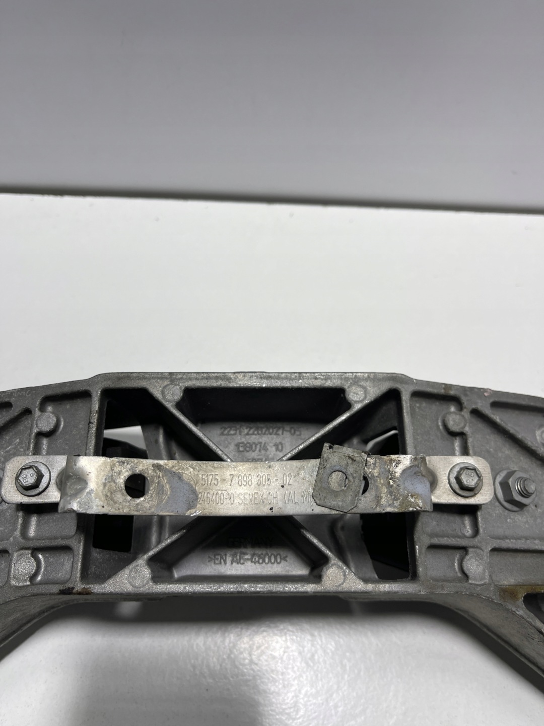 BMW E60 M5 E63 M6 S85 Supporto cambio ingranaggi airbag 2282027 7898305