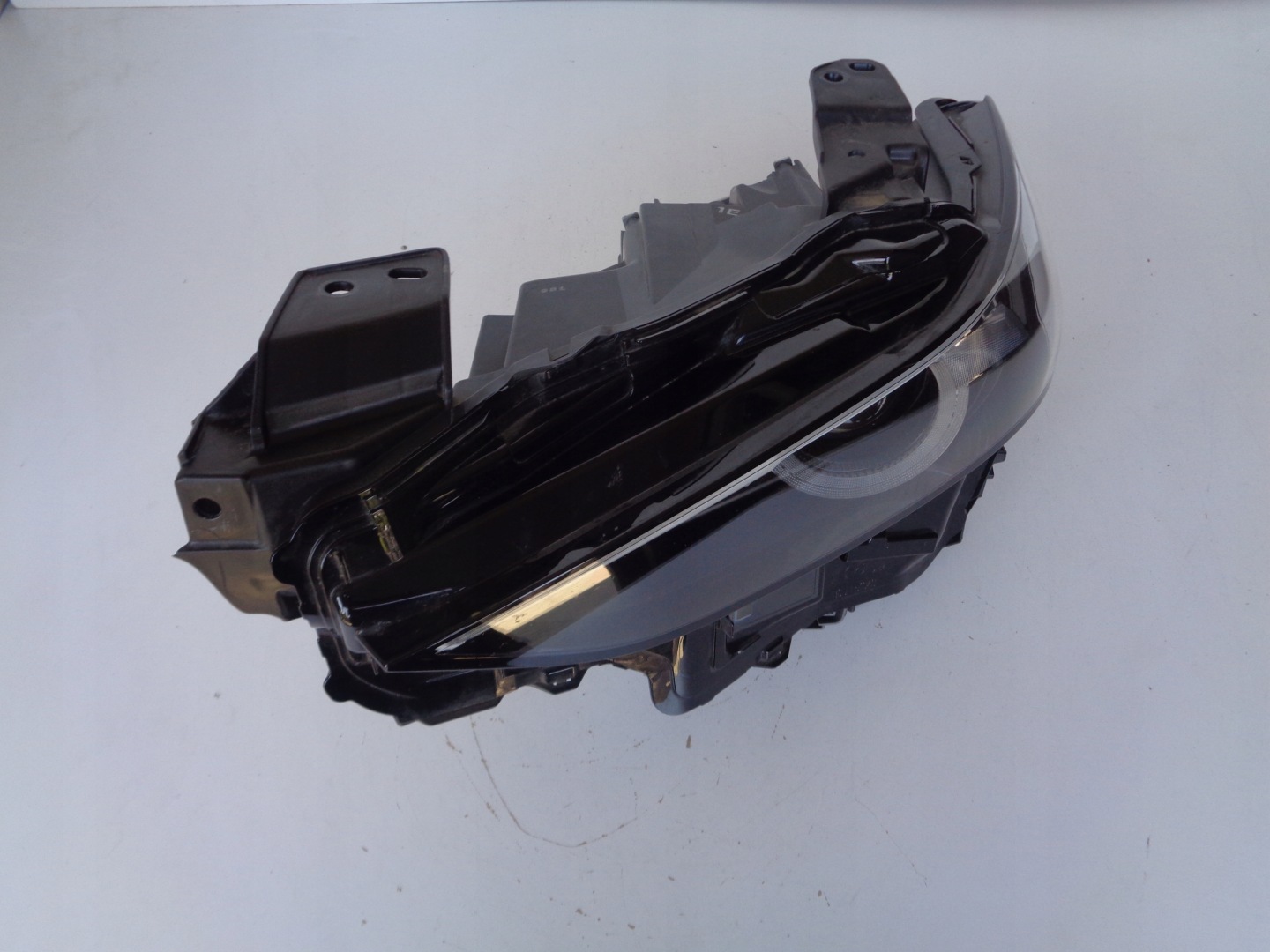 light left REFLEKTOR MAZDA 3 19- FULL LED