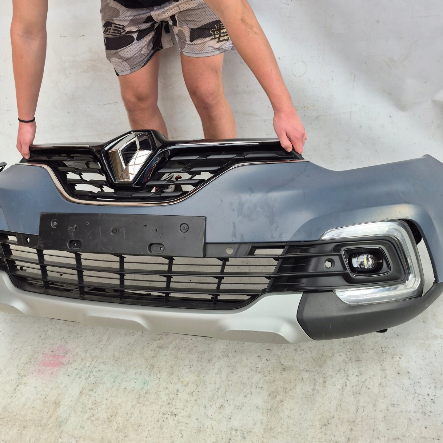 RENAULT CAPTUR e 1 LIFT 17-19 Paraurti Anteriore Anteriore coperchio , copertura PDC