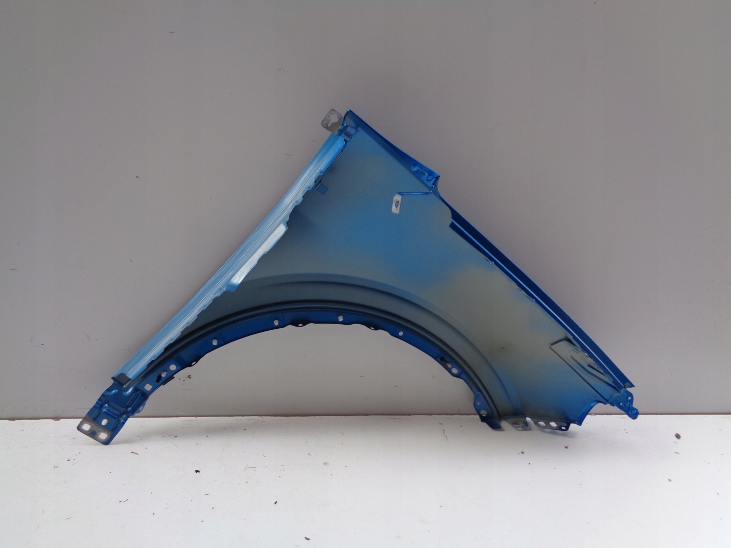 fender left front FORD EXPLORER 24- CAPRI NR 48025
