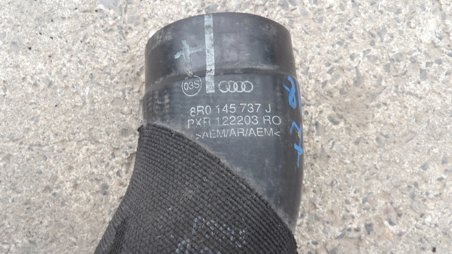 AUDI Q5 8R 2.0 TFSI hadice intercoolera vzduchový
