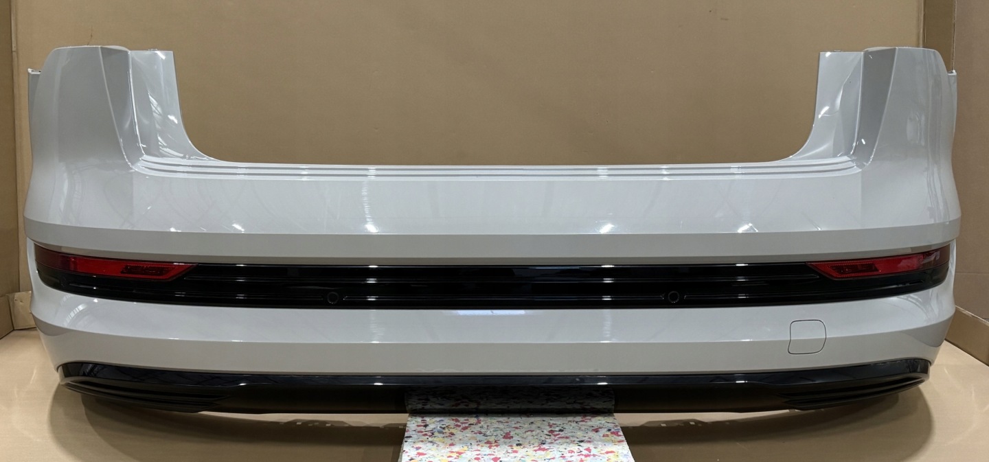 AUDI E TRON 4KE Q8 bumper rear 6xPDC 4KE807067 LZ1W 77km