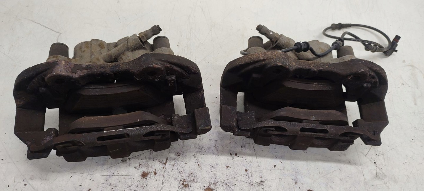 caliper front front right left Mercedes W164 3,5
