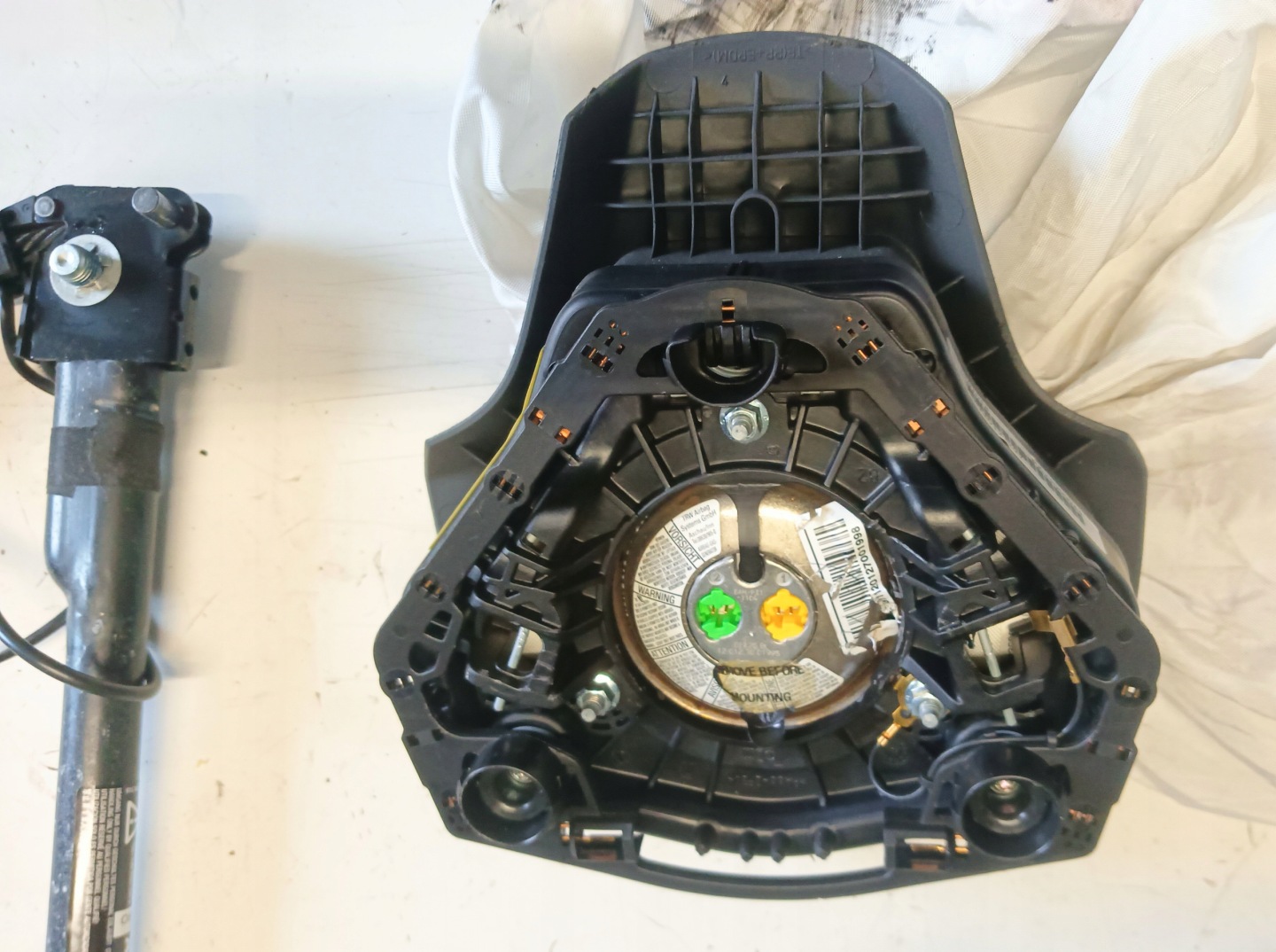 console dashboard instrument panel opel CORSA D