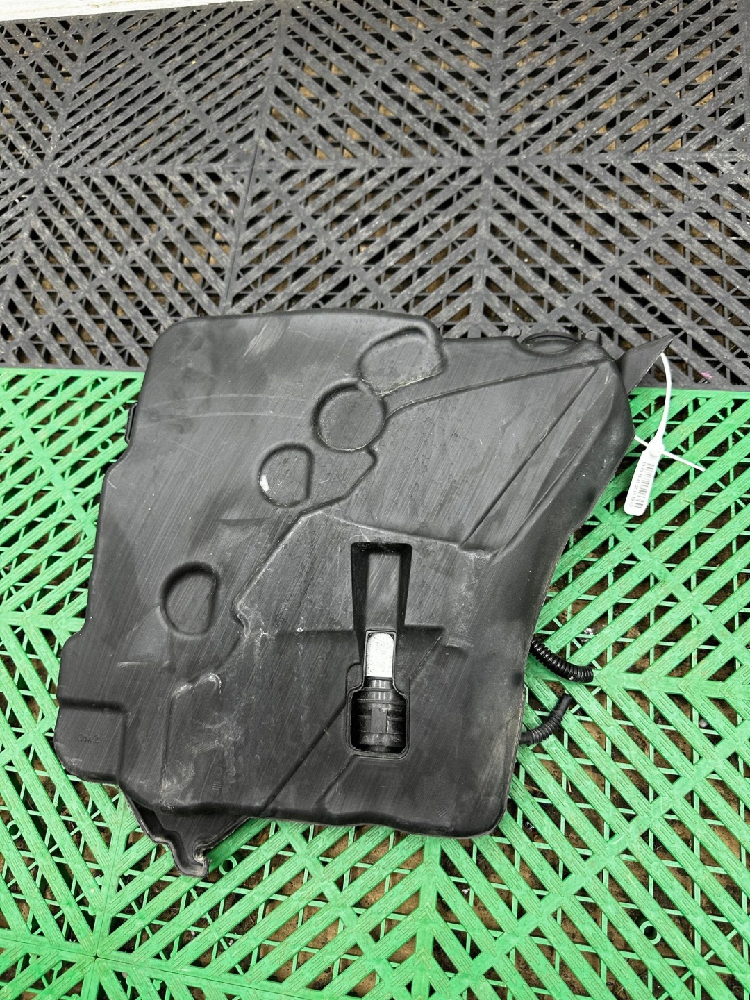 washer fluid tank BMW Z4 g29 7454448