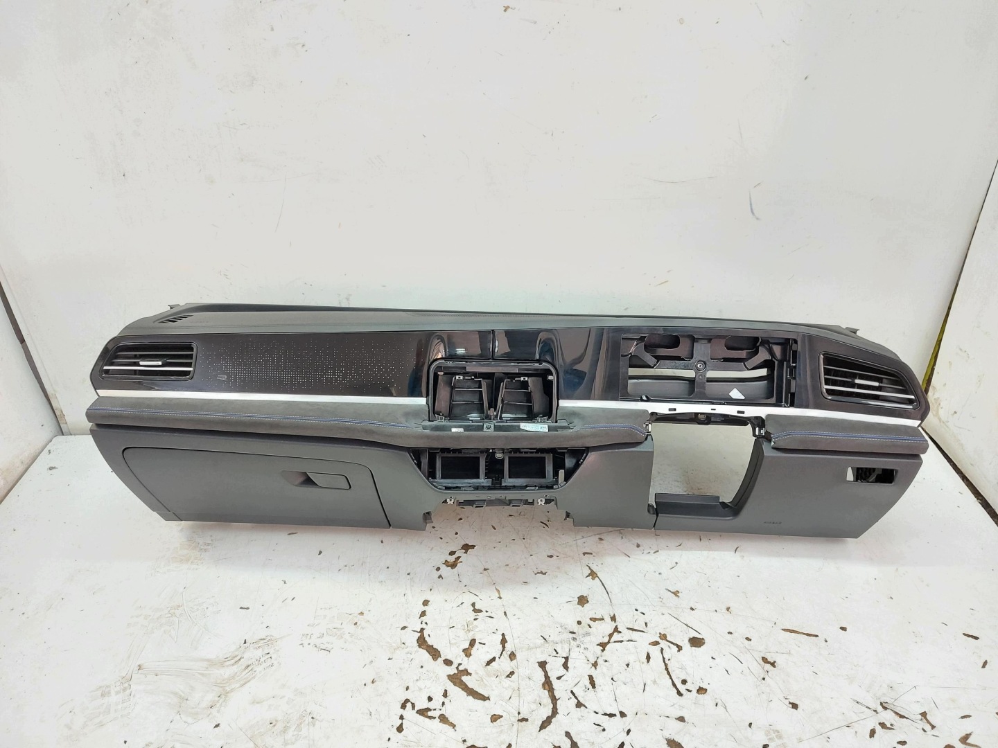 VW Passat R B9 3J0 2025r dashboard console cockpit oryg ANGLIK vwpasb89,947464