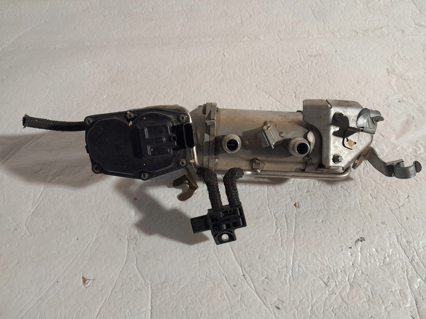 BMW 3.0D B57 Abgaskuehler AGR EGR 8574815 8574820