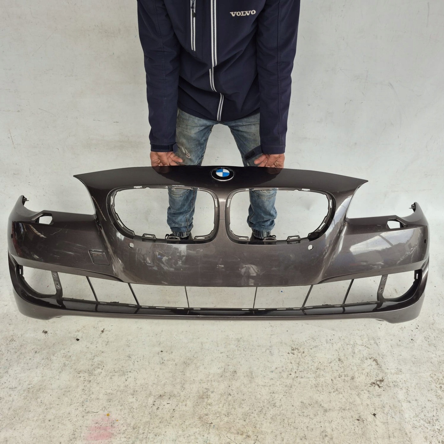 BMW 5 F10 F11 10-13 bumper front front washer PDC