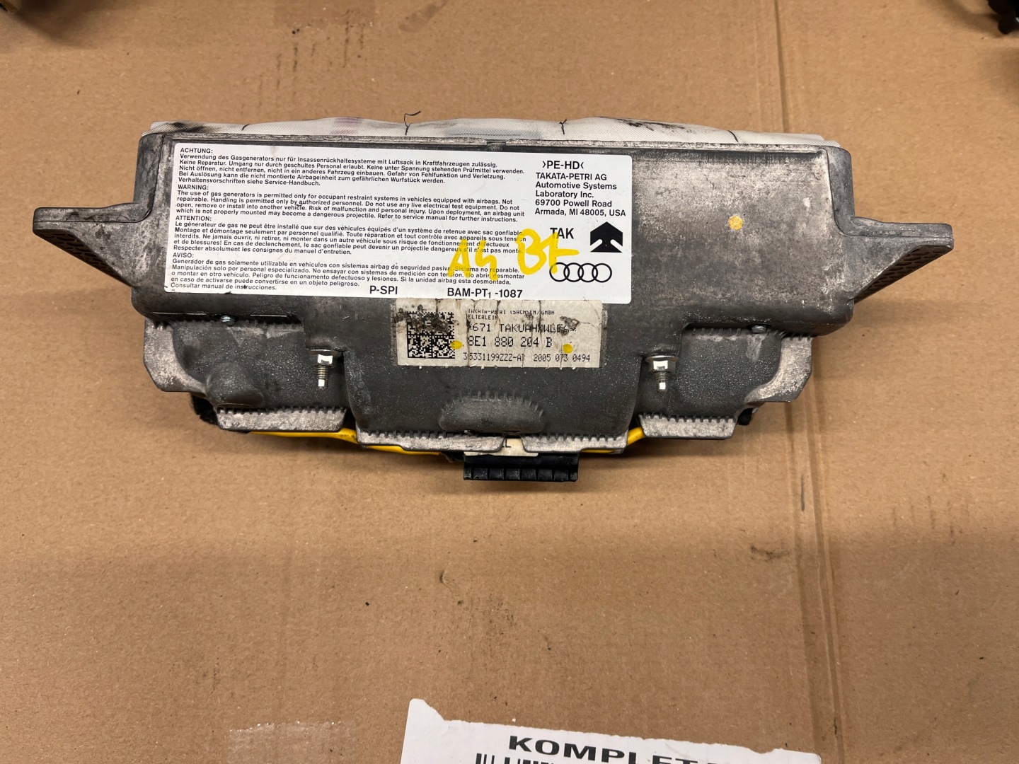 AUDI A4 B7 airbag AIR BAG spolujezdce 8E1880204B