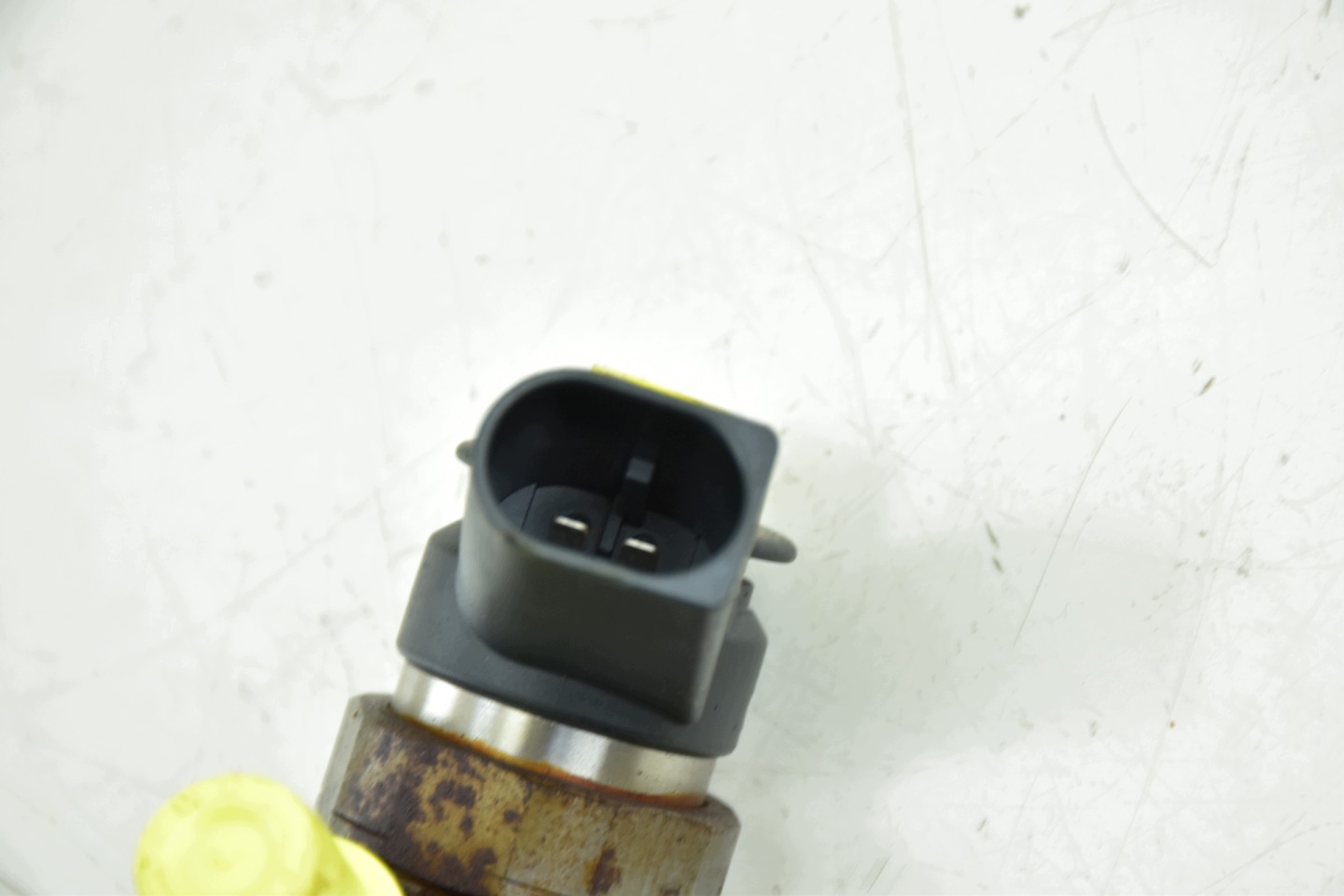 injecteur BMW E46 E60 E65 E53 2.0D 3.0D 7789661 0445110131