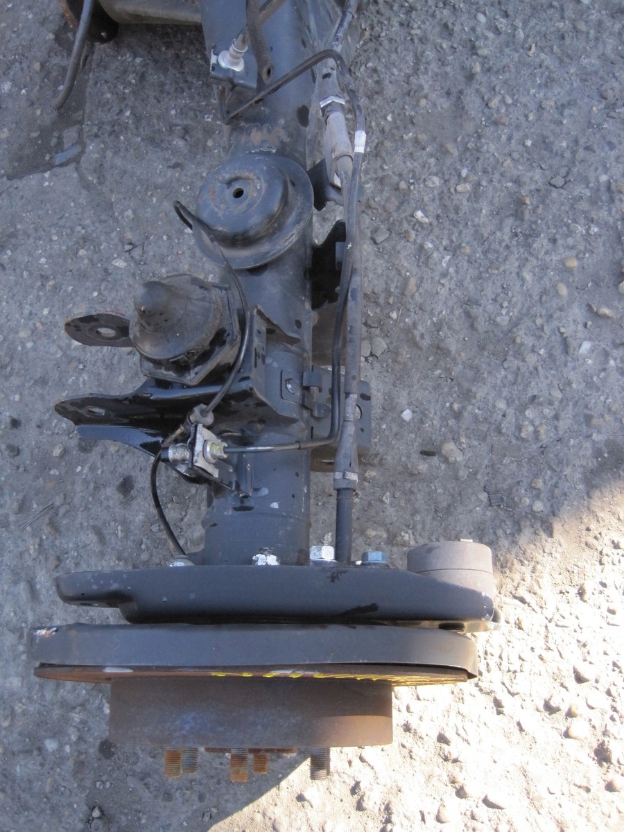 axis rear sususpension NISSAN NAVARA 2,3D