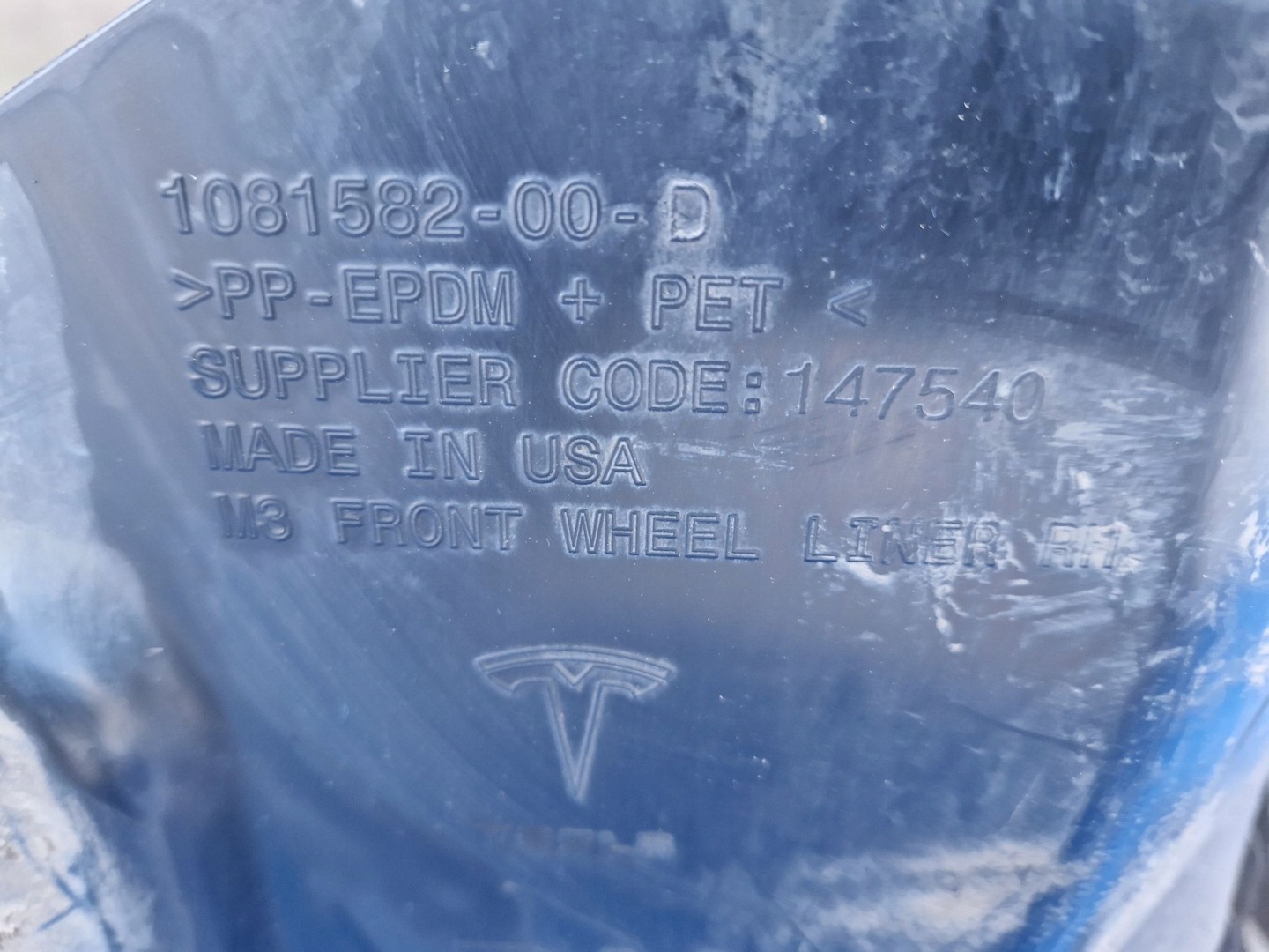 mudguard right front TESLA MODEL 3 2017R->