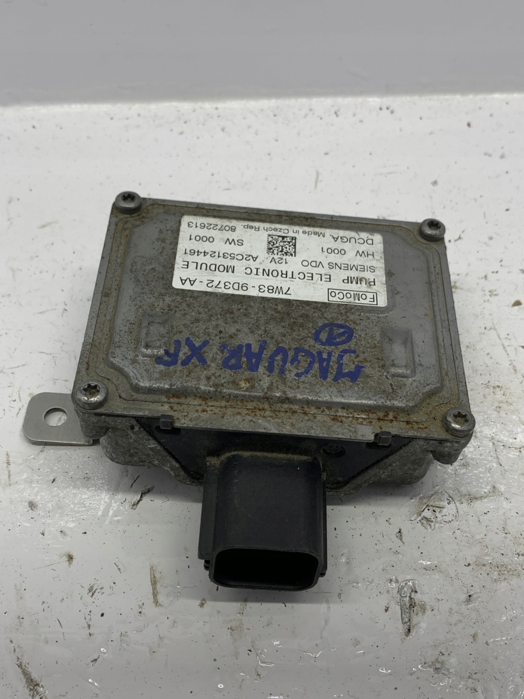 Module Unité de contrôle POMPY Carburant 7W83-9D372-AA JAGUAR