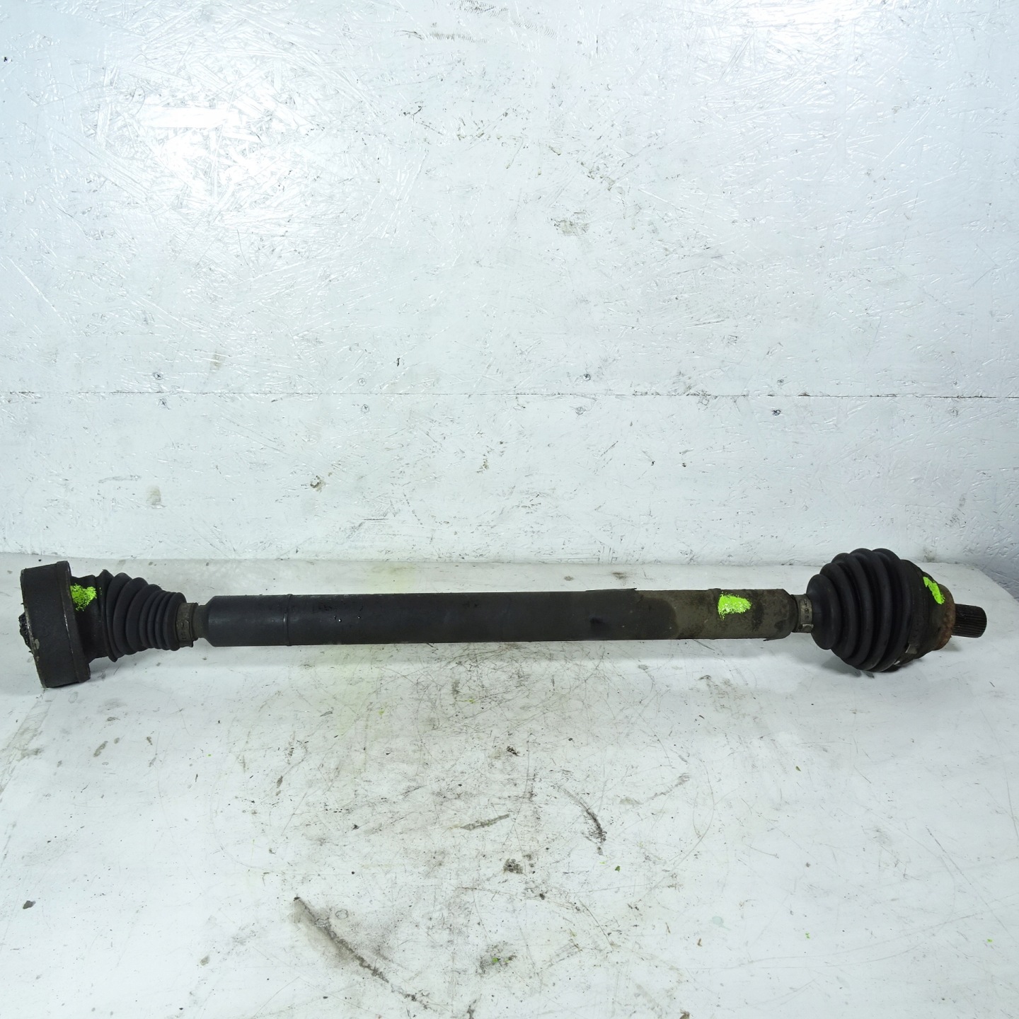 VW PASSAT B6 1.9TDI semi-axis right front