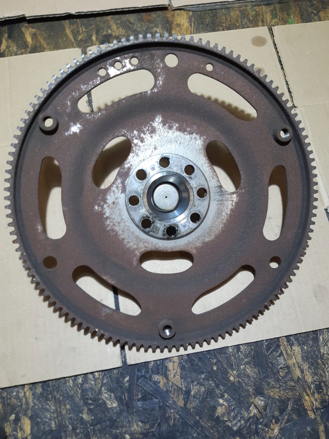 AUDI A4 B9 2.0 TDI DETA wheel flywheel 06H105323AD
