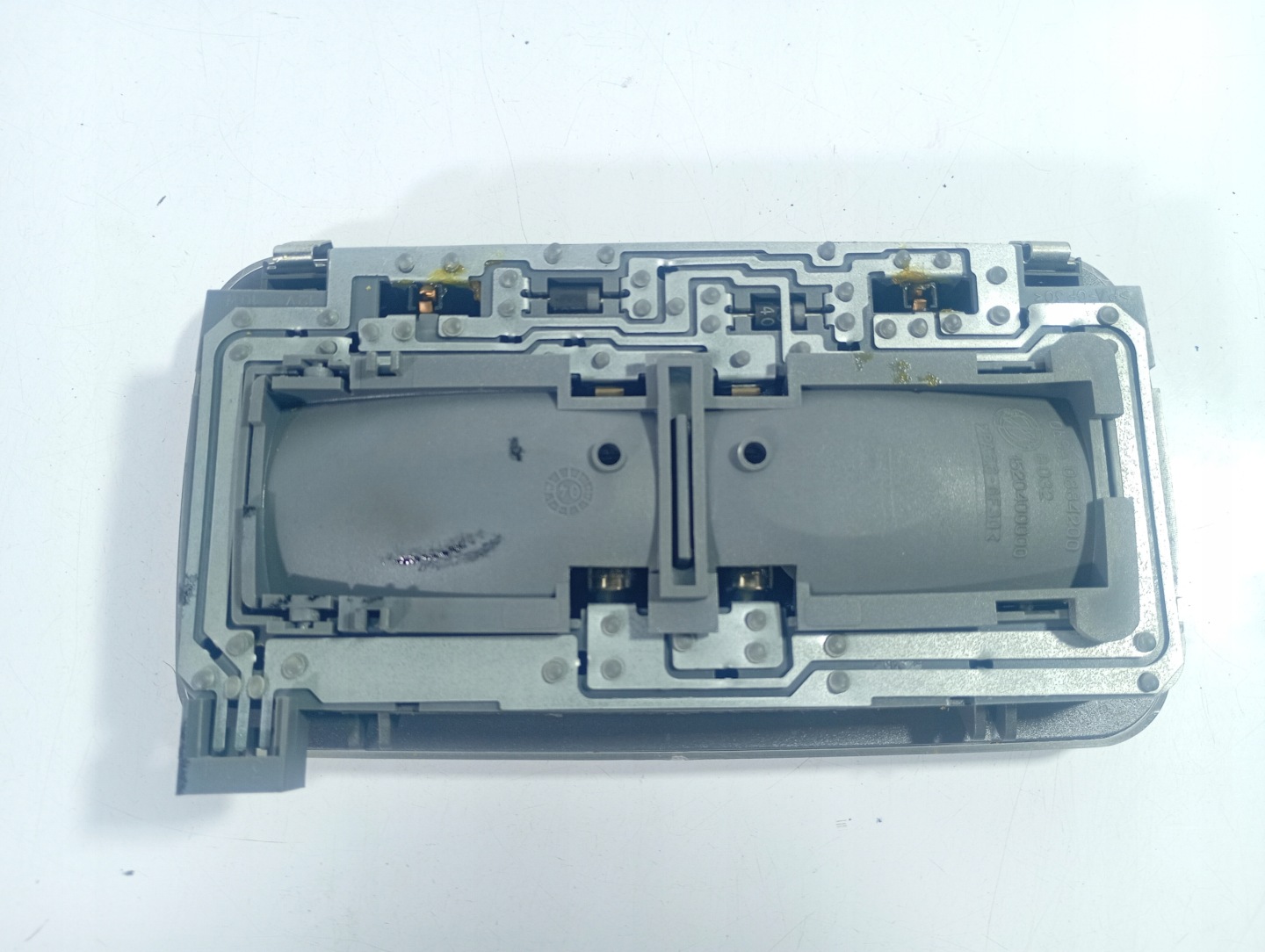 Alfa Romeo GT 03-10 OSWIETLENIE cabs light inner OE 0884200