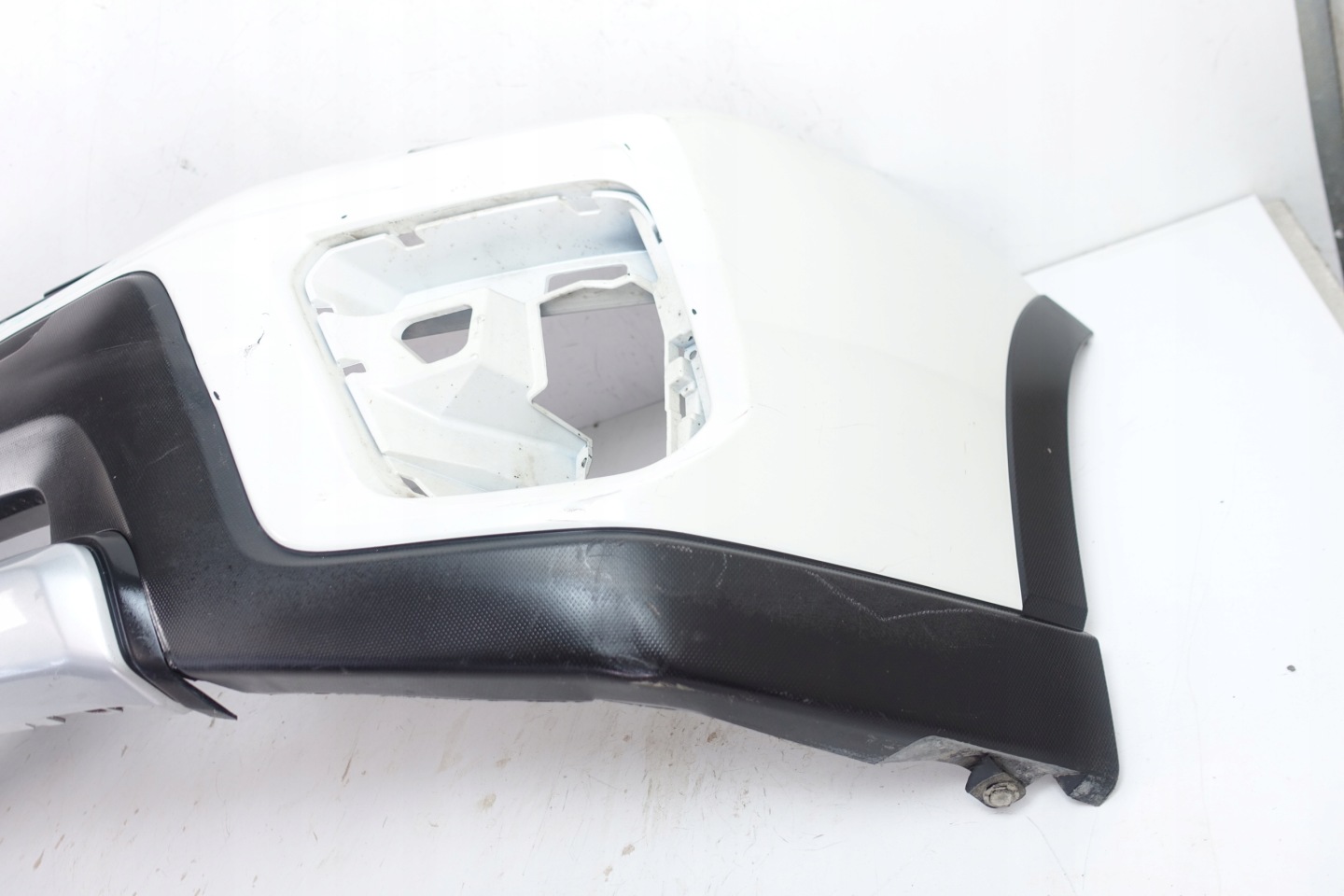 SUBARU FORESTER V 2018- bumper front front 57704SJ000