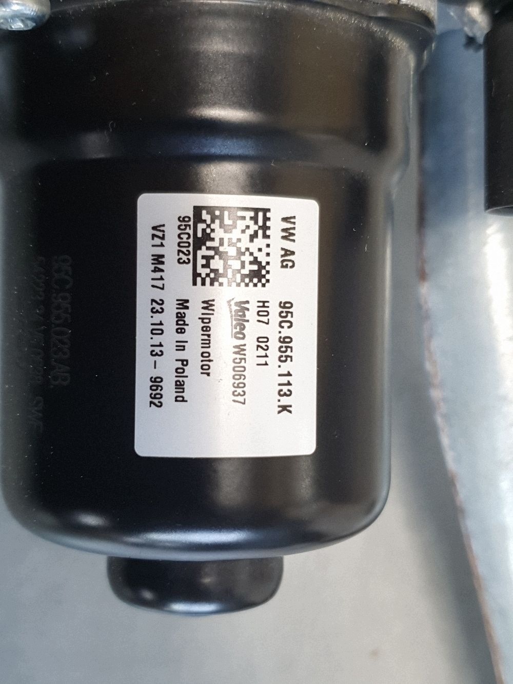 Audi SQ6 e-tron wiper mechanism front 95C955023AB