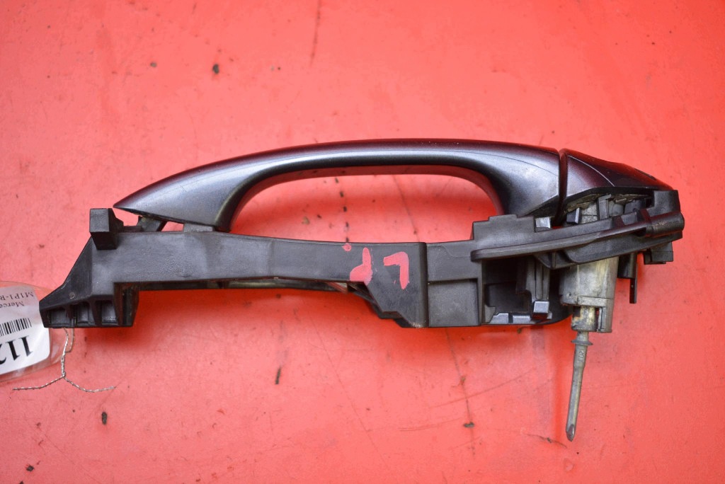handle left front front C755 2037600134 MERCEDES E-KLASA W211 LIFT 06-09